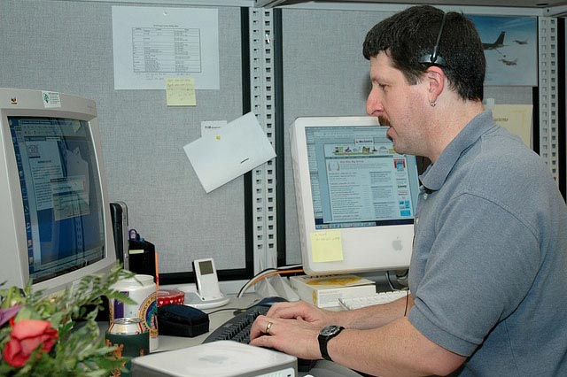 迷你轰炸机平台